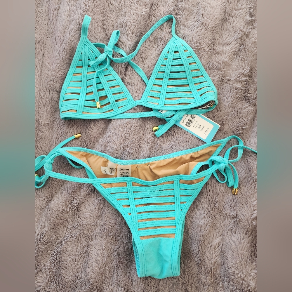 Beach Bunny hard summer aqua bikini